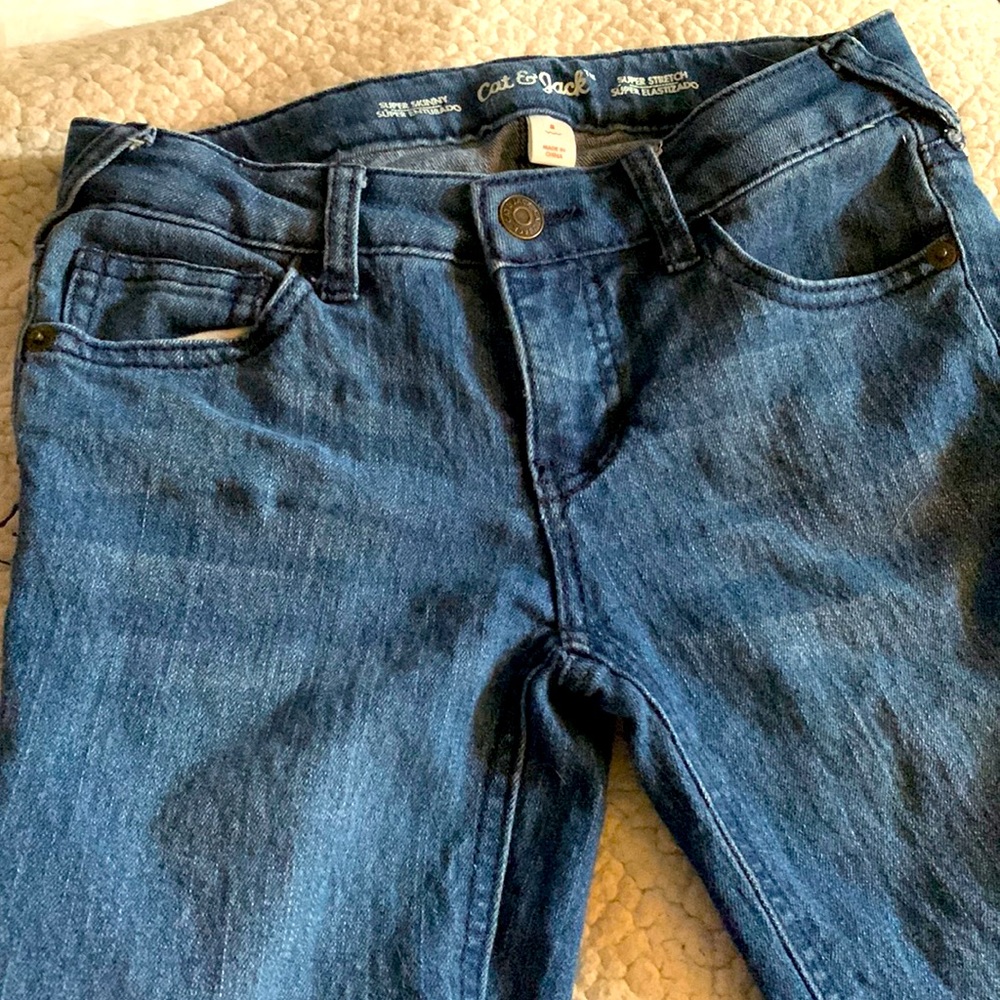 EUC Ruffles detail Jeans